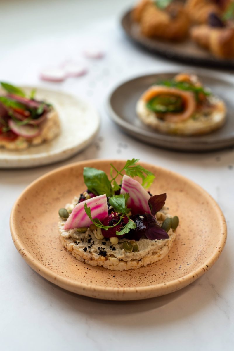 Vegetariški ir veganiški užkandžiai indeliuose šventėms ir renginiams – Catering Vilnius, Dineris.
